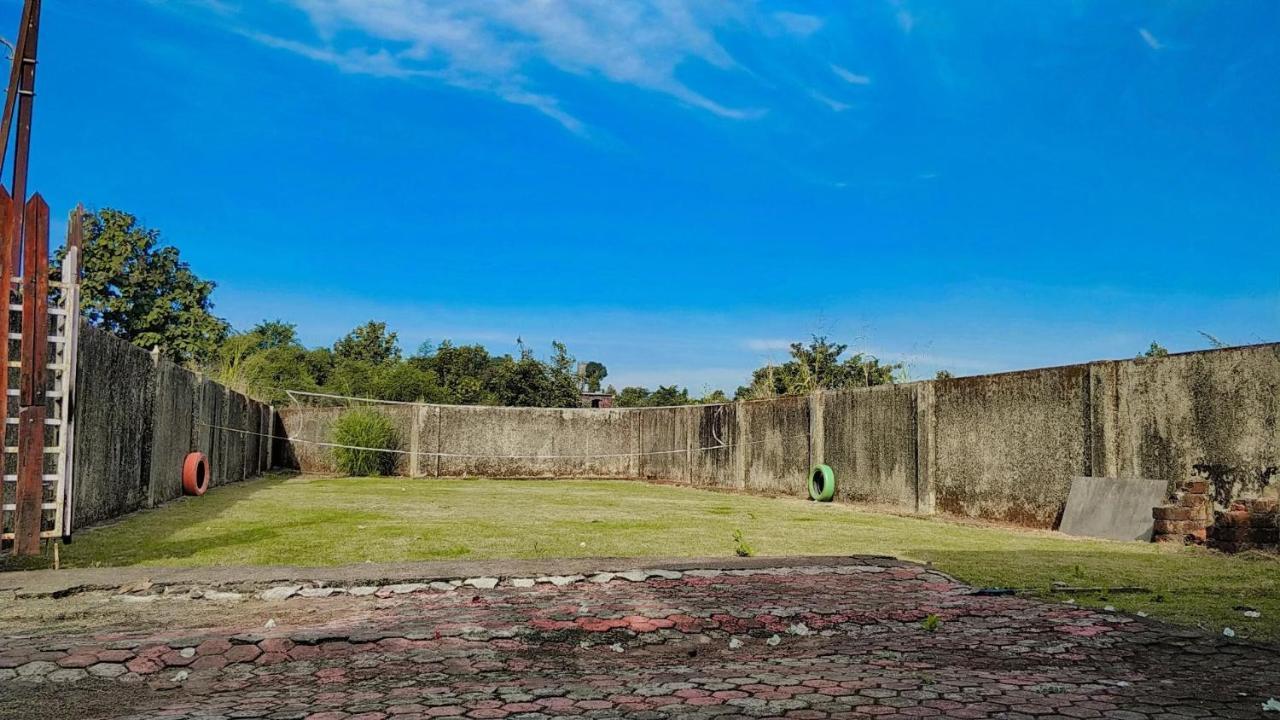 Chalet Ahaz, The Place Of Privacy With Outside Sitting Karjat Exterior foto