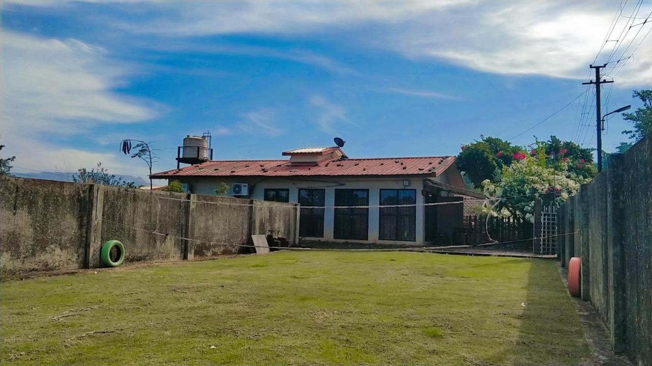 Chalet Ahaz, The Place Of Privacy With Outside Sitting Karjat Exterior foto